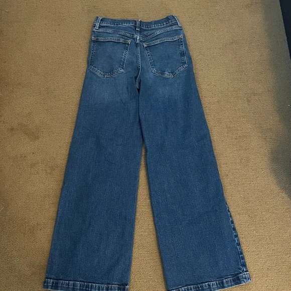 Dark wash GAP jeans - Picture 4 of 4